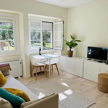 Lovely To Feel Lisboa